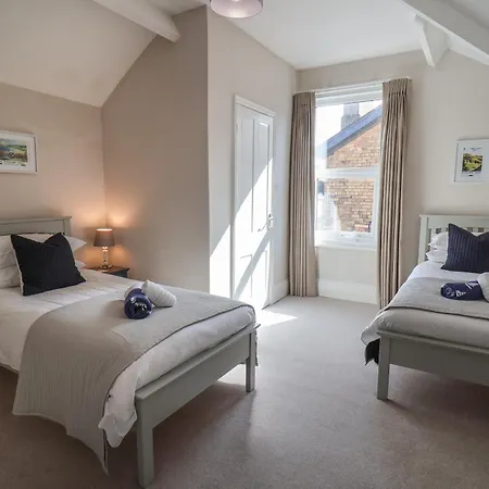 Spinnaker House Holiday home Scarborough