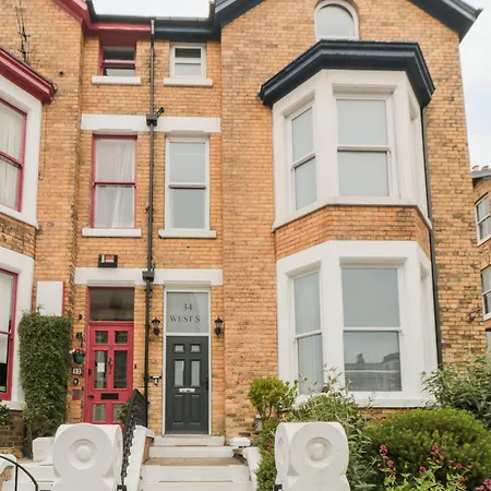 Spinnaker House * Scarborough