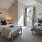Spinnaker House 度假居 斯卡伯勒