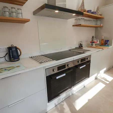 بيت للعطل Spinnaker House