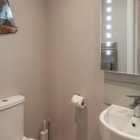 بيت للعطل Spinnaker House