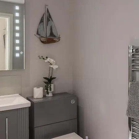 Spinnaker House سكرابورو