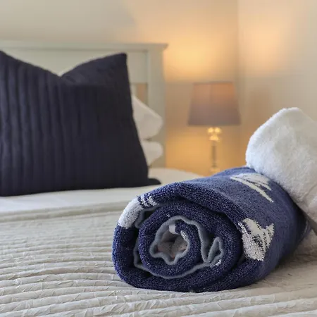 Spinnaker House 펜션 스카버러