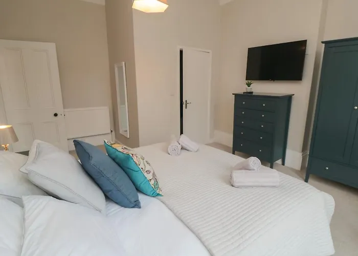 Spinnaker House * Scarborough