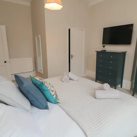 Spinnaker House * Scarborough